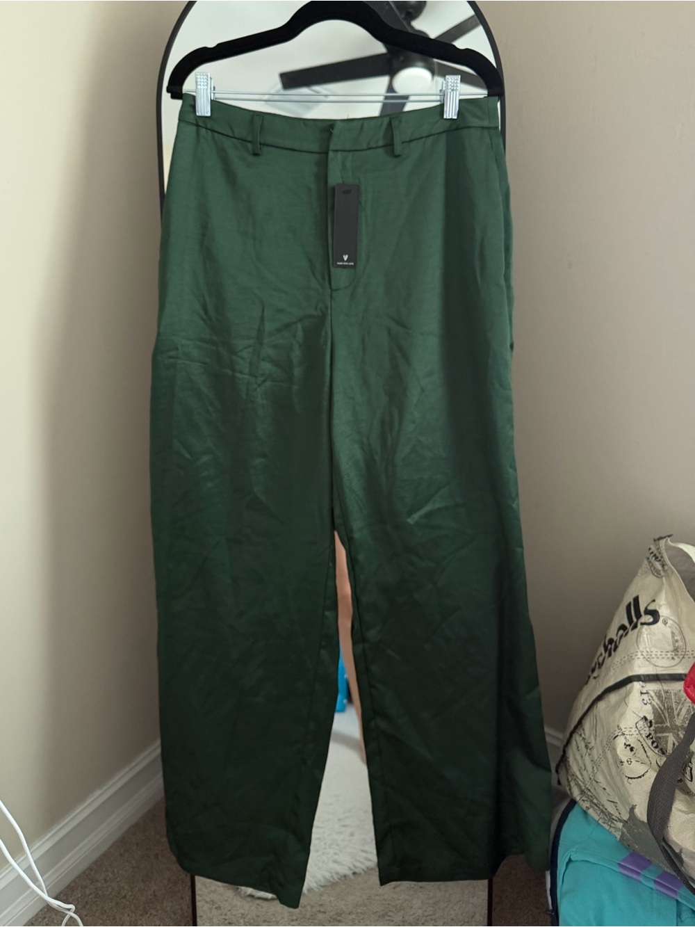 NWT Lulu's Silky Dark Green Straight-Leg Chinos